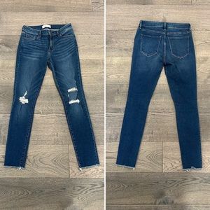 Abercrombie | The Super Skinny Mid Rise Jeans | Size 27R
